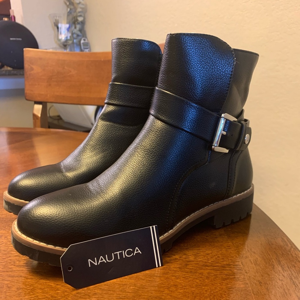 Nautica boots